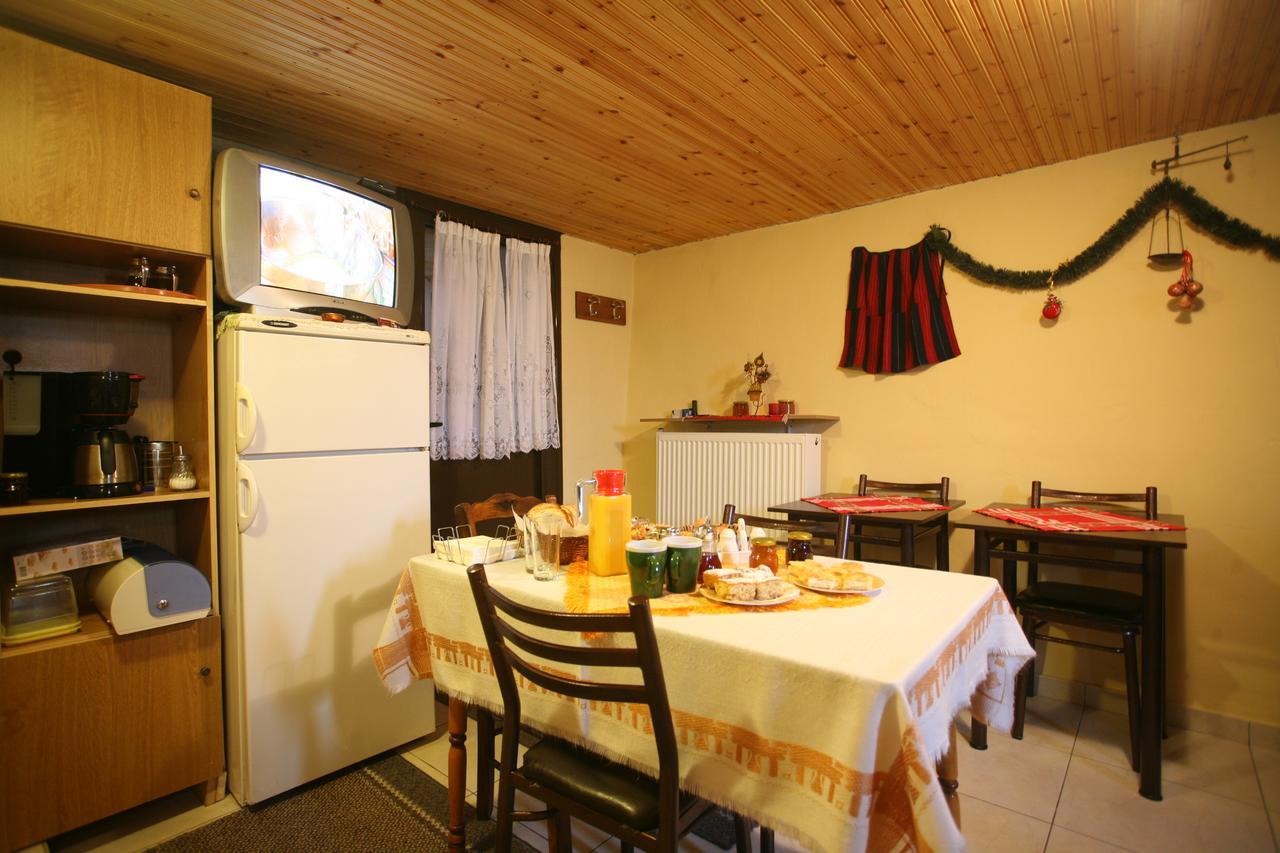 Eleni'S Guesthouse Agios Athanasios  Buitenkant foto